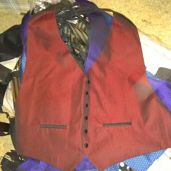 Suits vests - Picture 5 of 8